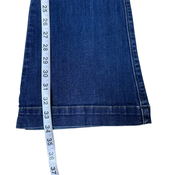 7 For All Mankind The Slim Trouser Jeans. Size 27