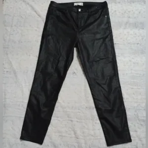 Abercrombie &amp; Fitch Super Skinny Ankle High Rise Black Coated Ladies Jeans (14s)