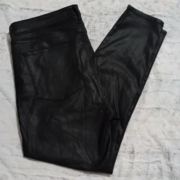 Abercrombie &amp; Fitch Super Skinny Ankle High Rise Black Coated Ladies Jeans (14s)