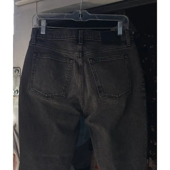 Abercrombie &amp; Fitch The Skinny High Rise Women’s Distressed Jeans Size 28/6