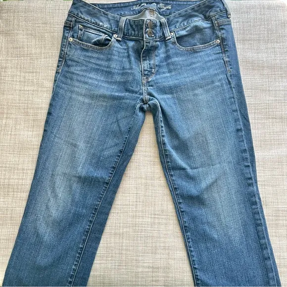 American Eagle stretch Jean bundle, retro styles (2011-2012), lots of character!