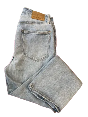 Aritzia Denim Forum The Arlo High Rise Straight Distressed Jeans