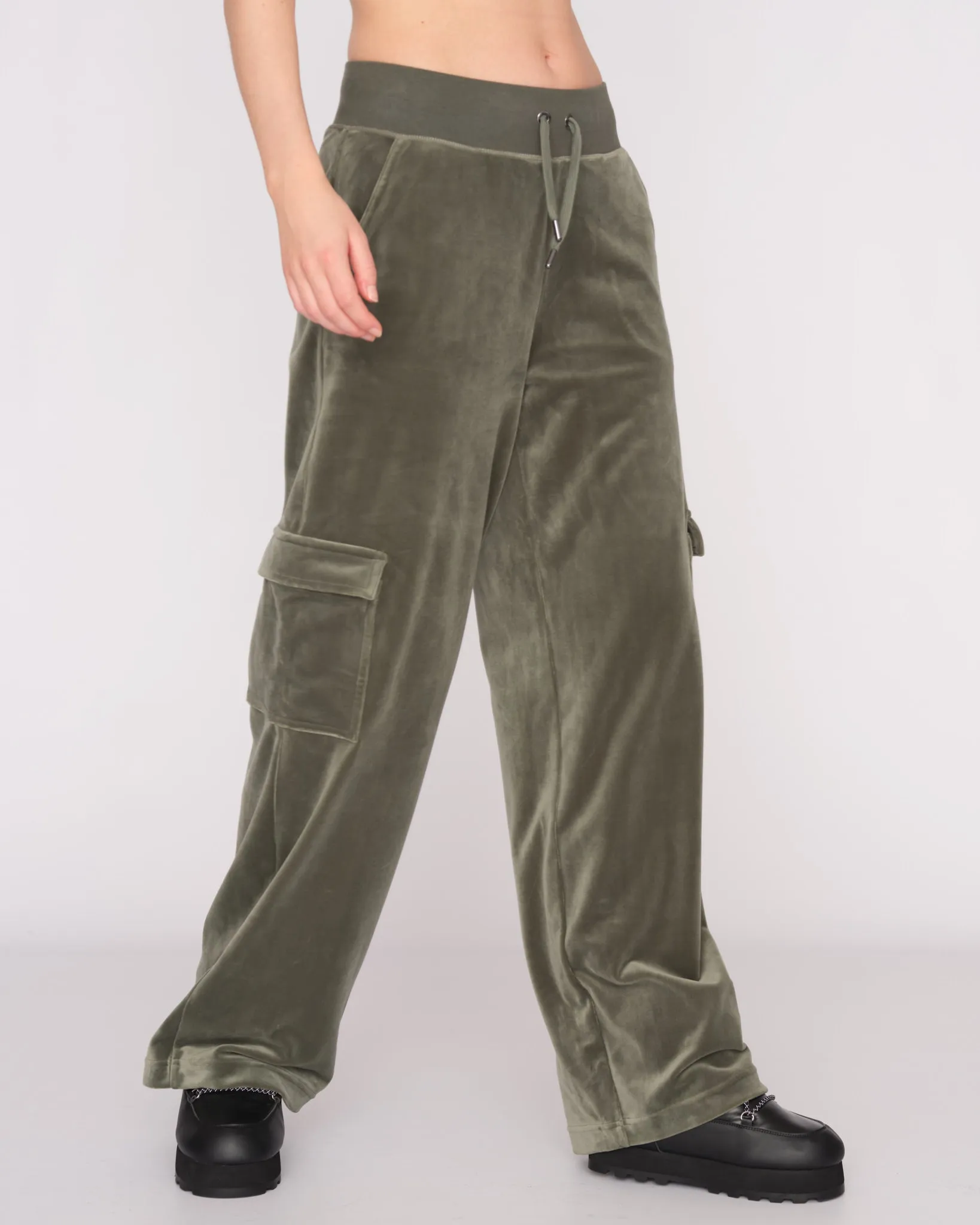 Audrey Cargo Classic Velour Trouser Thyme