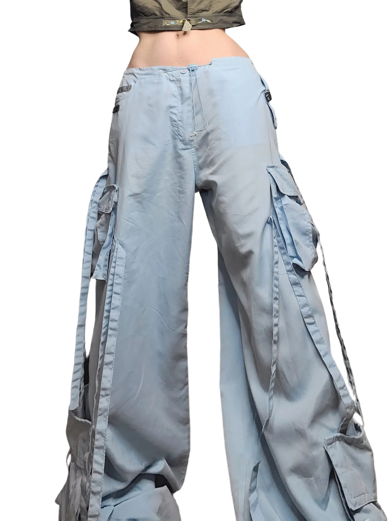 Cargo parachute bleu