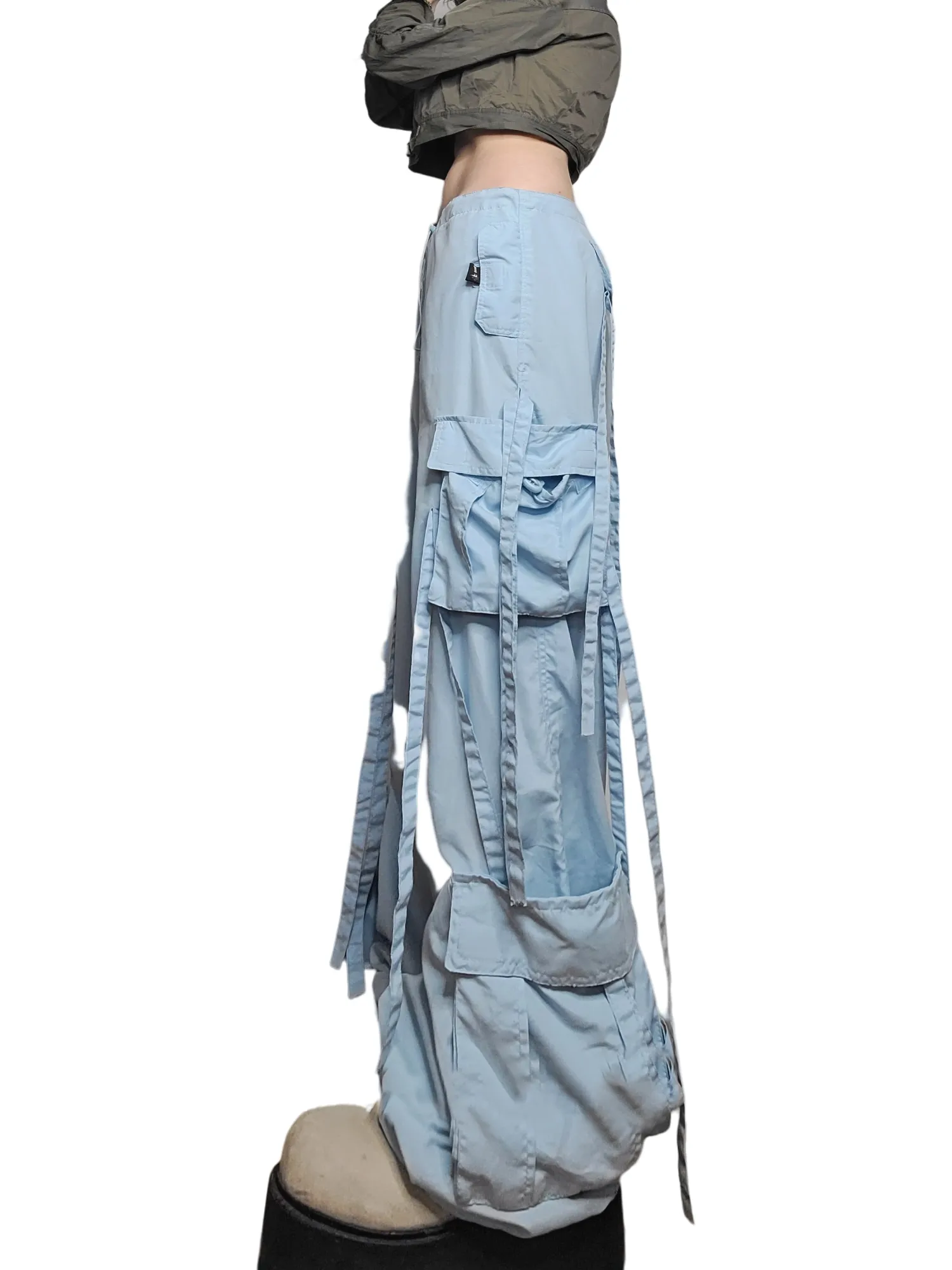 Cargo parachute bleu