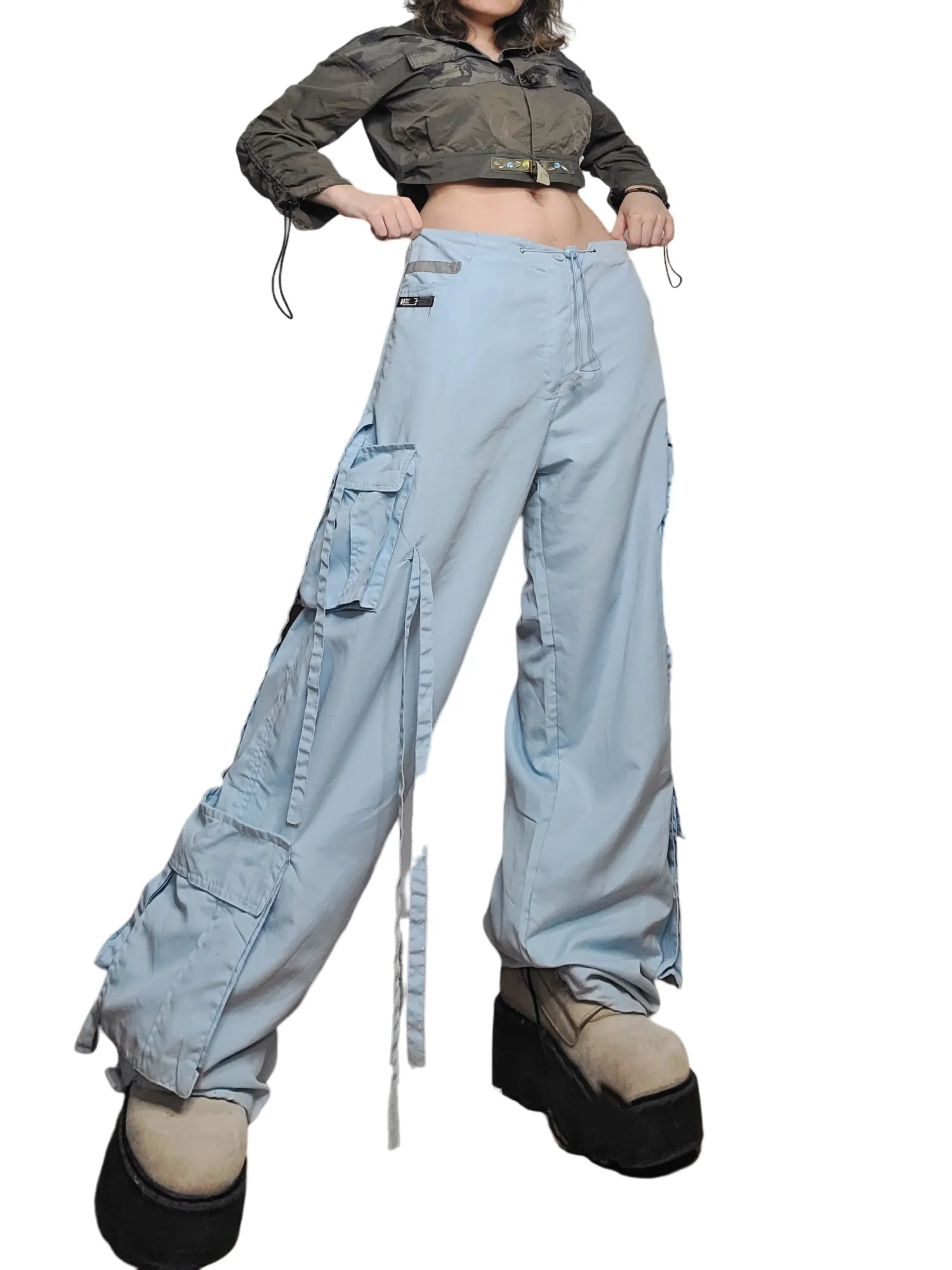 Cargo parachute bleu
