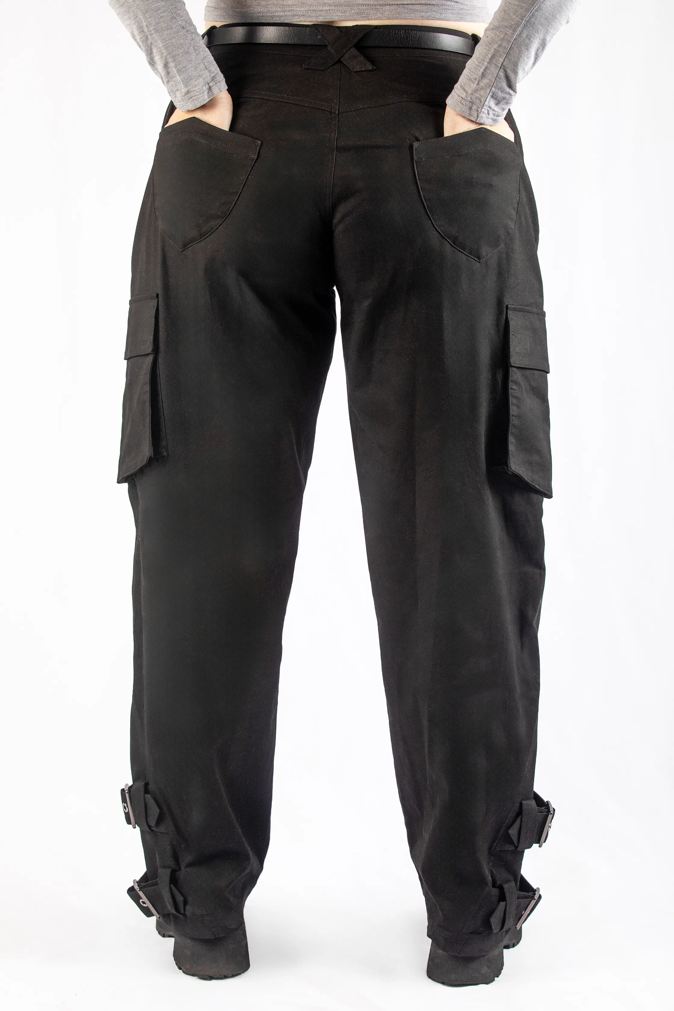 Conqueror Cargo Pants