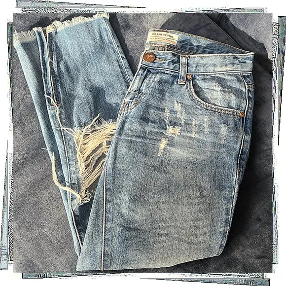 Distressed Low Waist Medium Rise Ankle Zip Jeans (25) by One X One Teaspoon