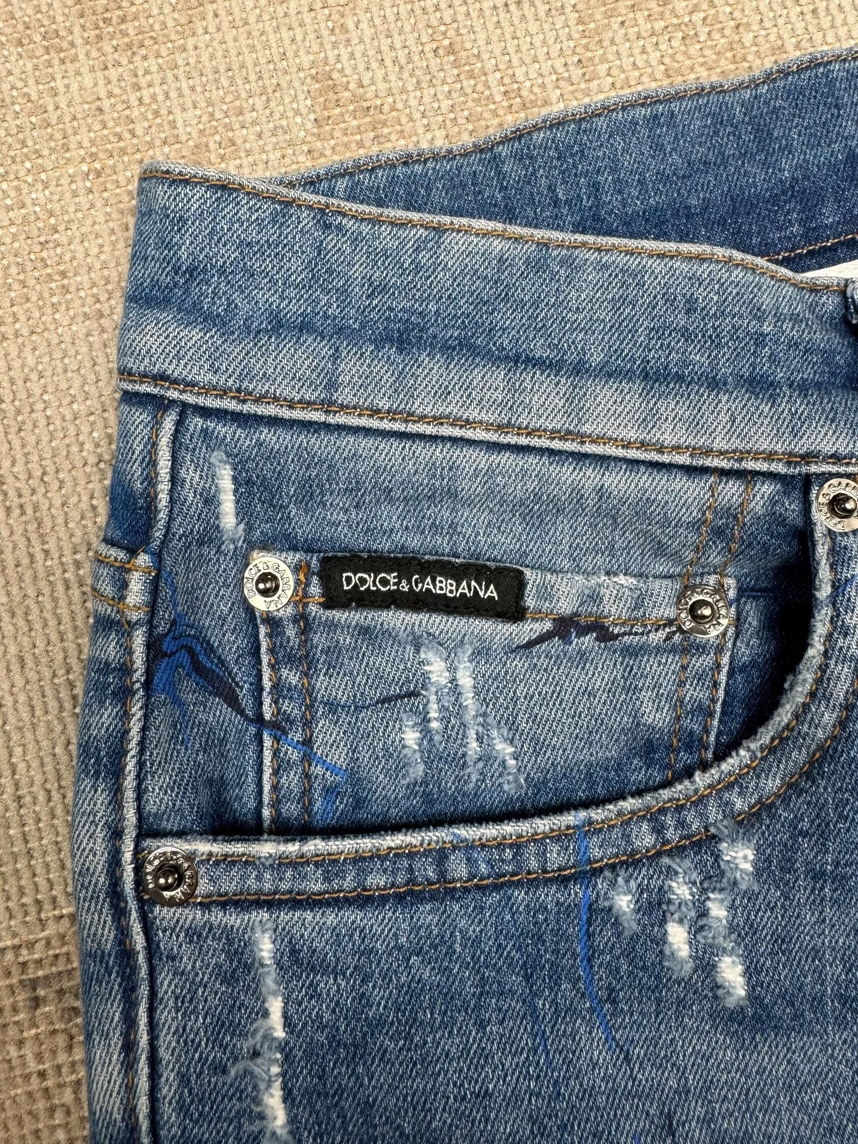 Dolce & Gabbana Graphic Distressed Jeans - Blue Denim (Unused)