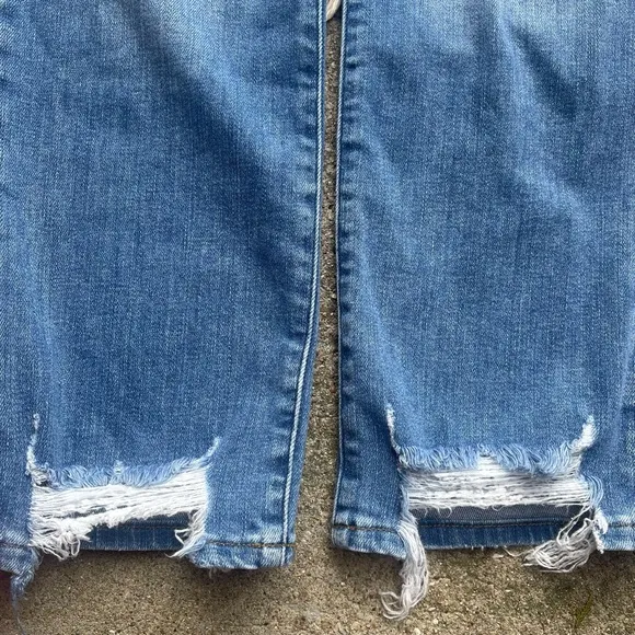 Frame Distressed Jeans Size 26 - Le High Straight