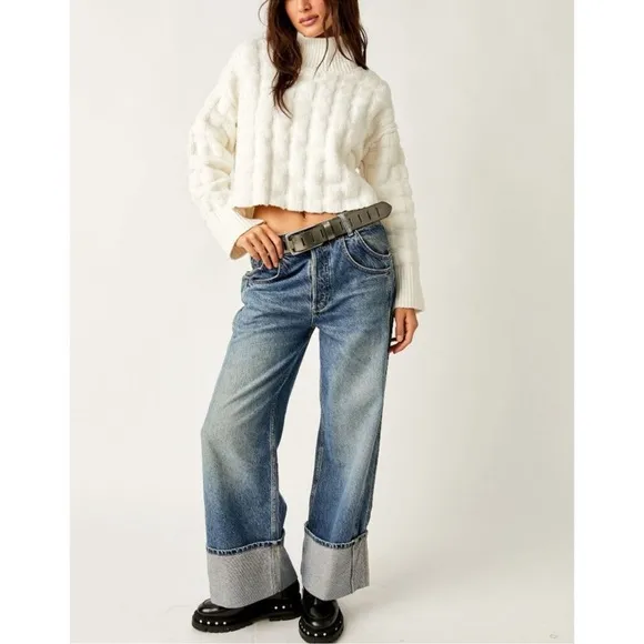 FREE PEOPLE Soul Searcher Chunky Oversized Mock Neck Ivory Sweater Size M