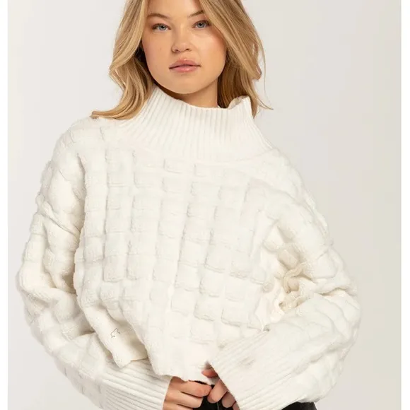 FREE PEOPLE Soul Searcher Chunky Oversized Mock Neck Ivory Sweater Size M