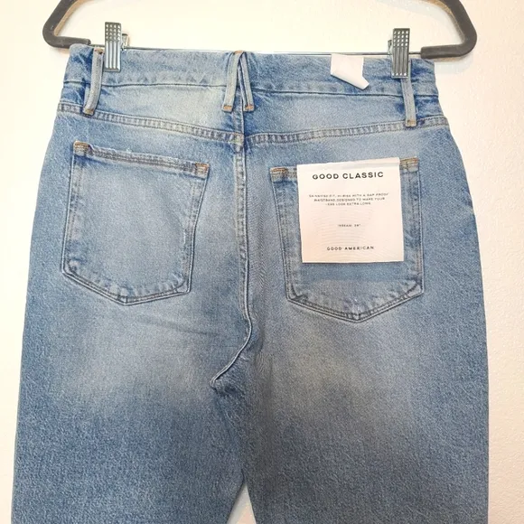 GOOD AMERICAN Good Classic Hi-Rise Distressed Jeans NWT Size 28