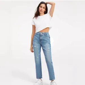 GOOD AMERICAN Good Classic Hi-Rise Distressed Jeans NWT Size 28