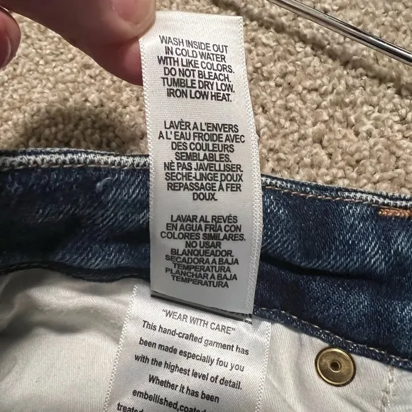 Good American Good Curve Distressed Jeans Size 26
