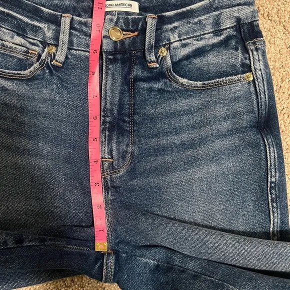 Good American Good Curve Distressed Jeans Size 26
