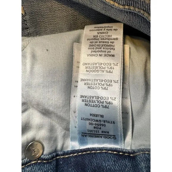 Good American Good Waist Crop Size 2/26 Medium Wash Distressed Legs NWT