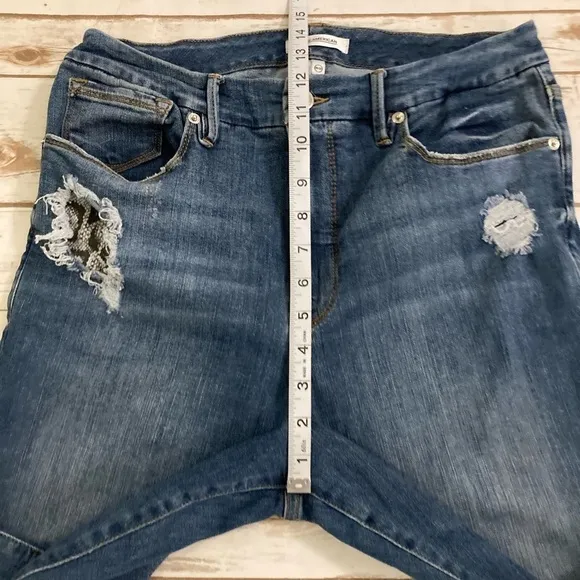 Good American Good Waist High Rise Snake Pocket Distressed Jeans Size 14/32