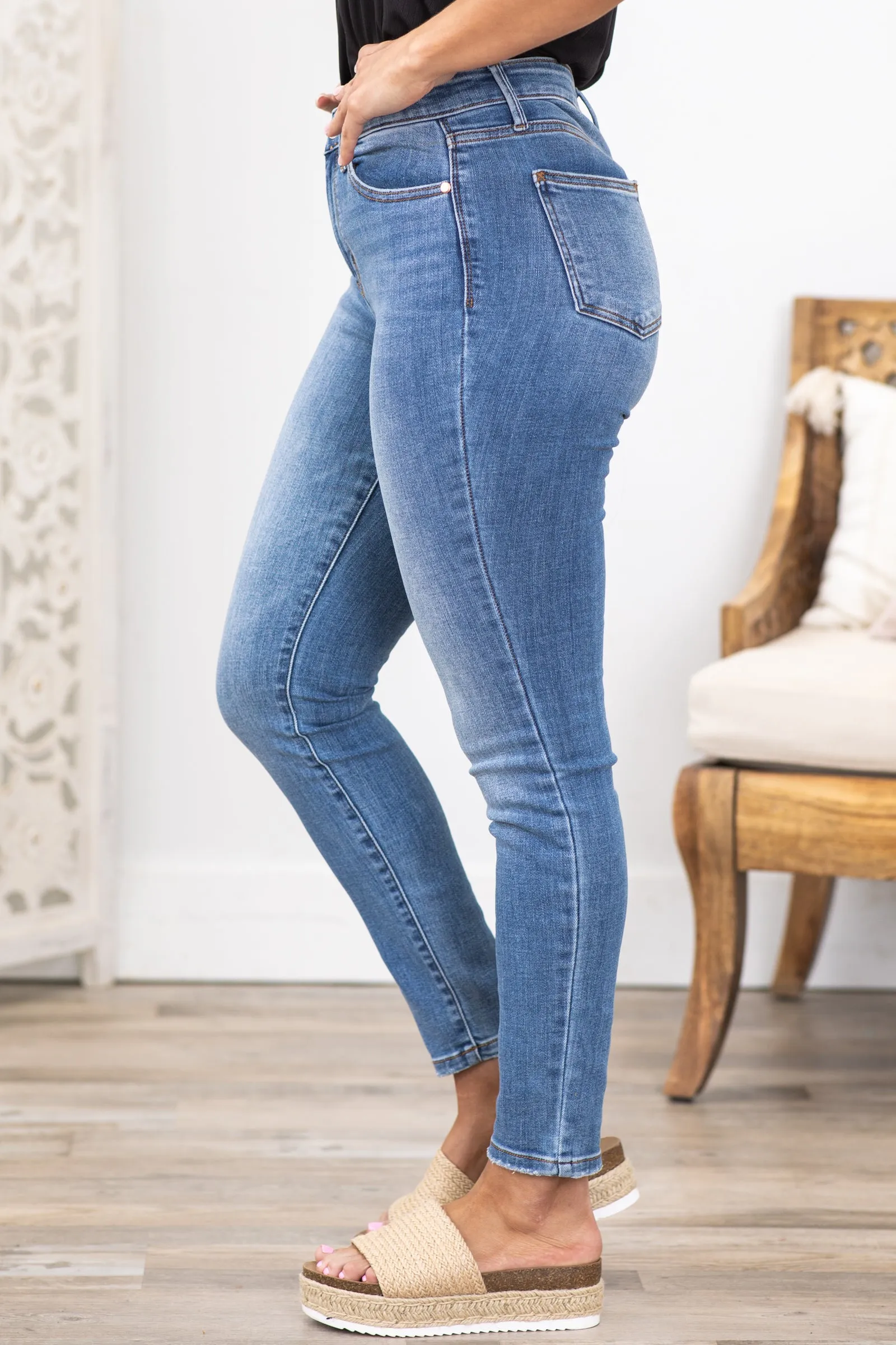 Judy Blue Medium Wash Vintage Skinny Jean