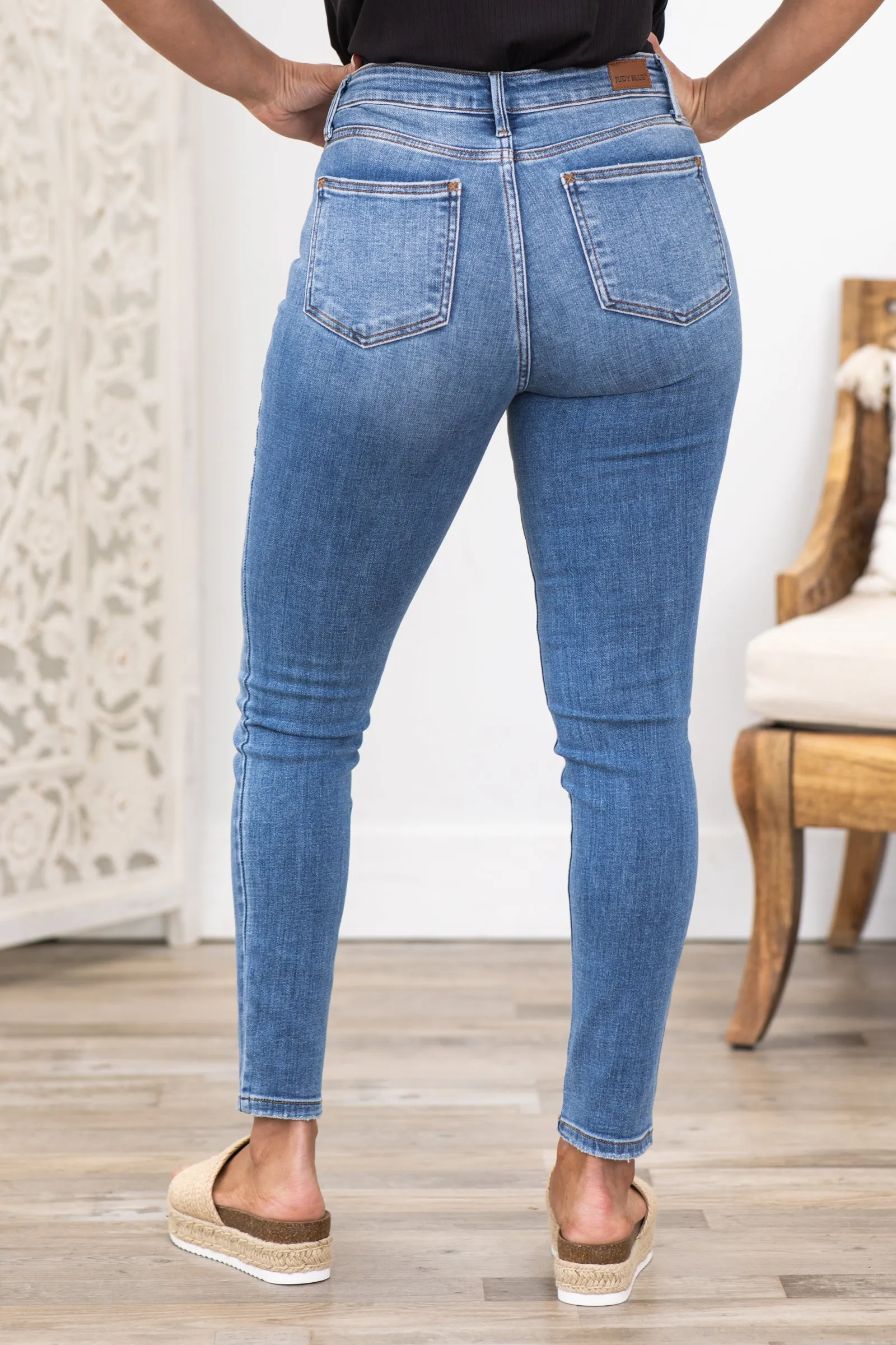 Judy Blue Medium Wash Vintage Skinny Jean