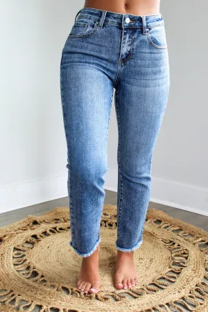 Lennon Slim Straight • Medium Wash