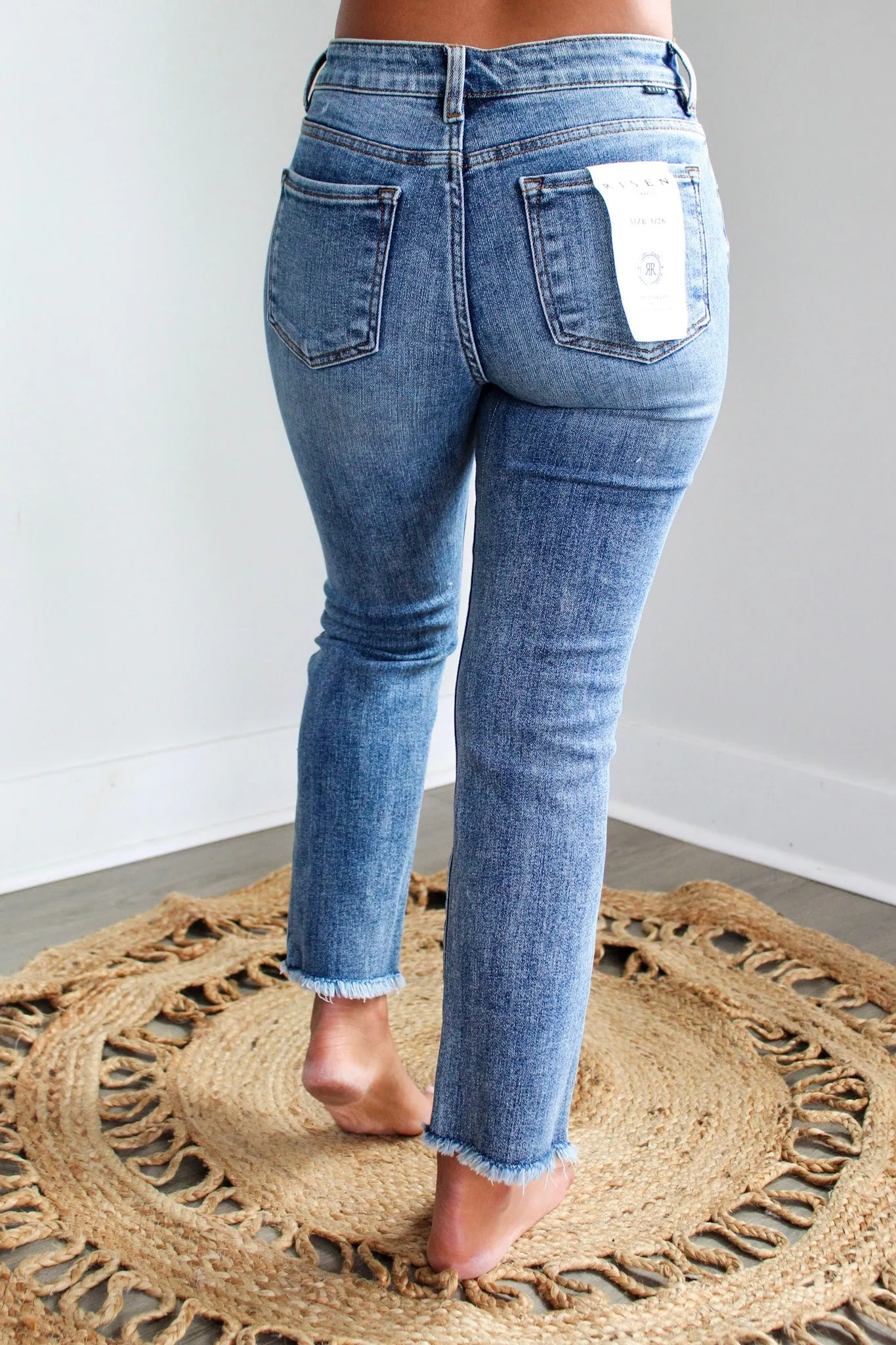 Lennon Slim Straight • Medium Wash