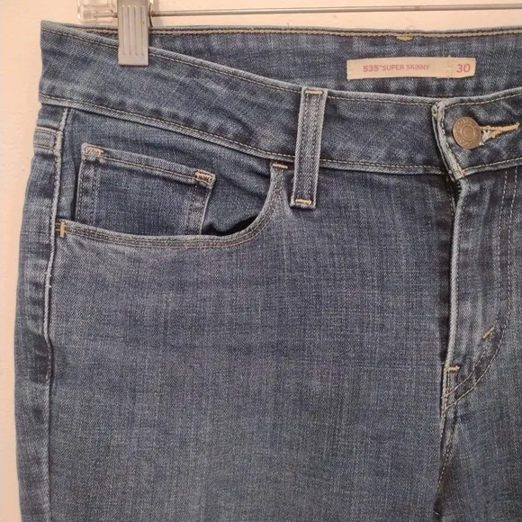 Levi's - 30x28 535™ Super Skinny Distressed Jeans