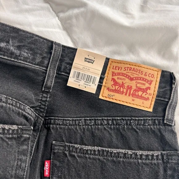 Levi's Premium Women's 501 Original Straight Leg Jeans, 25x30, No Stretch, NWT