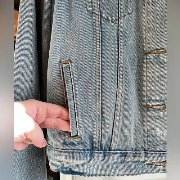 Levi’s Slightly Distressed Trucker Denim Jacket