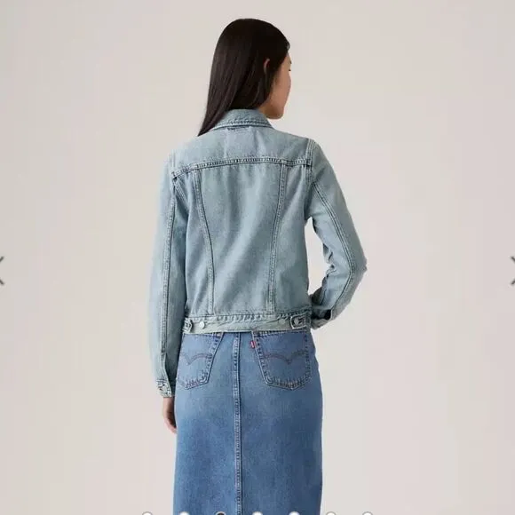 Levi’s Slightly Distressed Trucker Denim Jacket