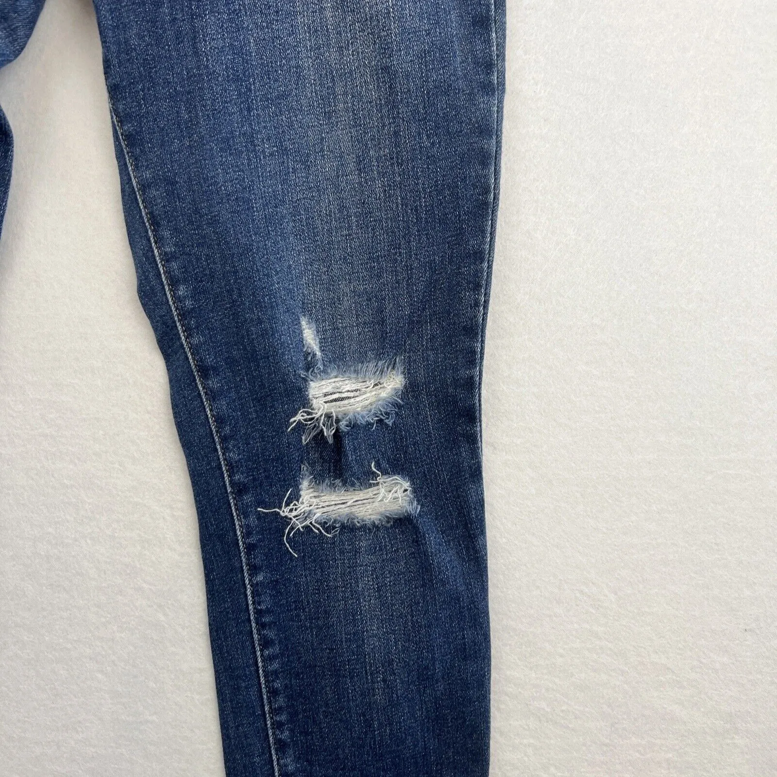 Levi's Womens 711 Blue Denim Skinny Jeans Size 29