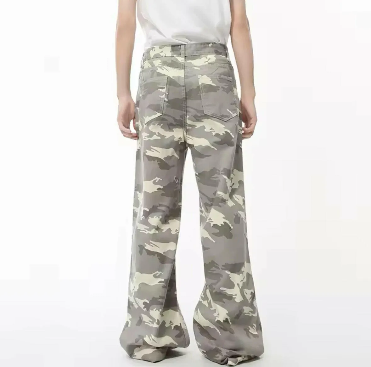 Light Camo Baggy Jeans
