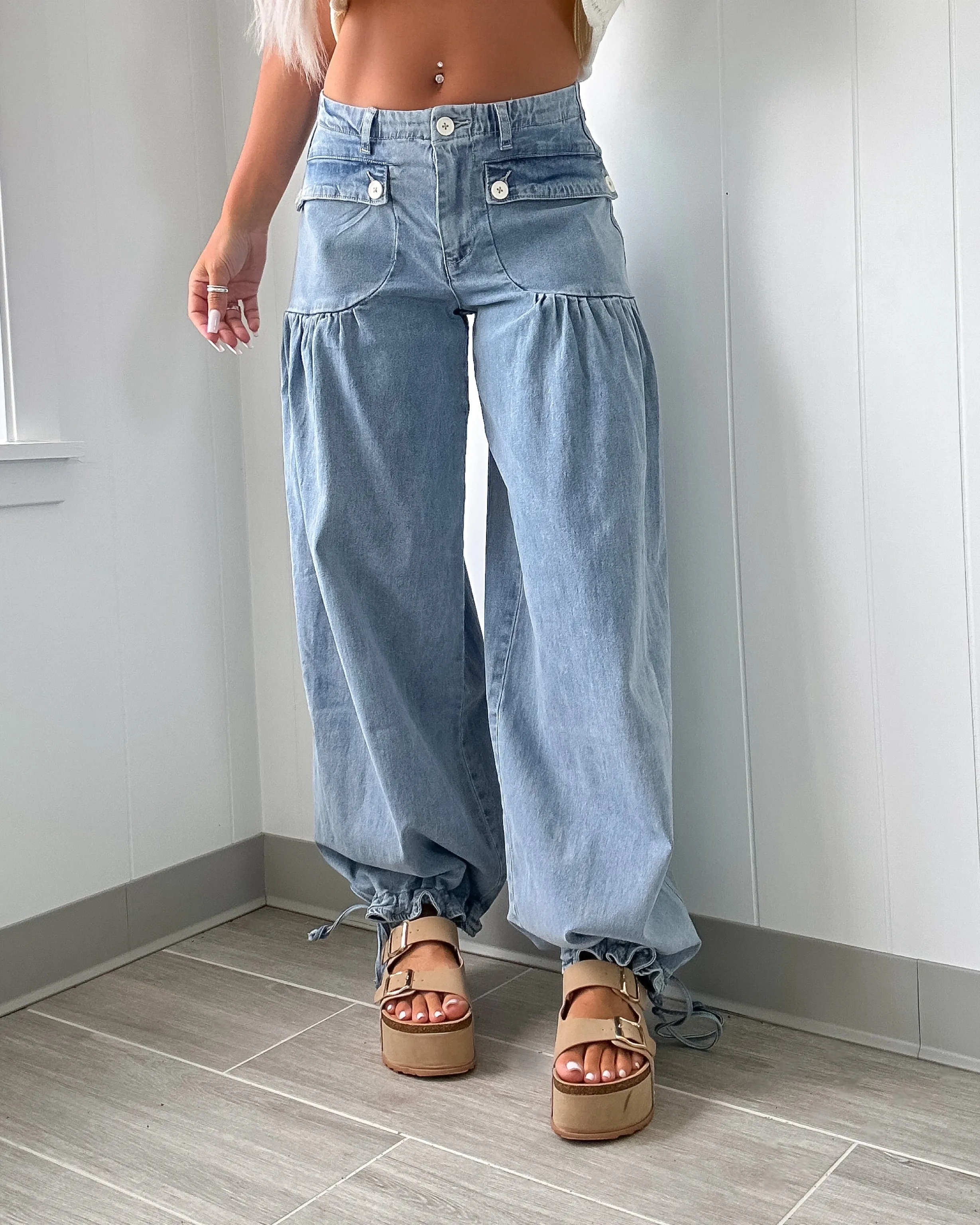 Lilla Mid Rise Jeans - Denim