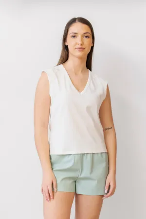 LNA CLOTHING Dayna V Muscle Tee