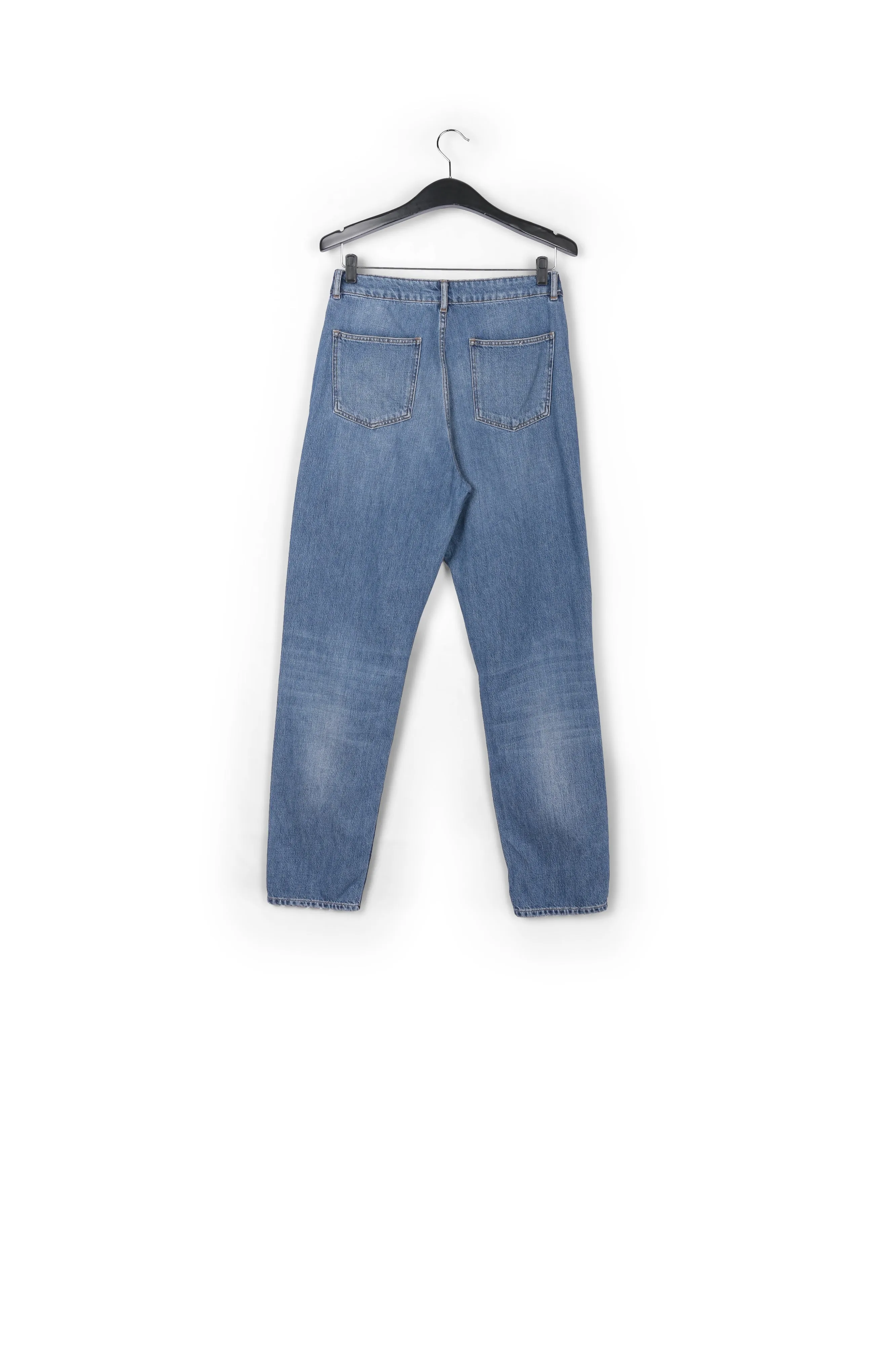 Loose-fit distressed blue jeans
