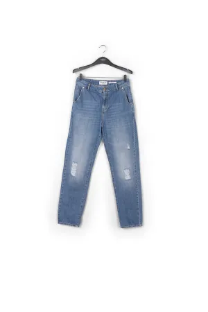Loose-fit distressed blue jeans
