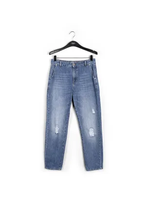 Loose-fit distressed blue jeans