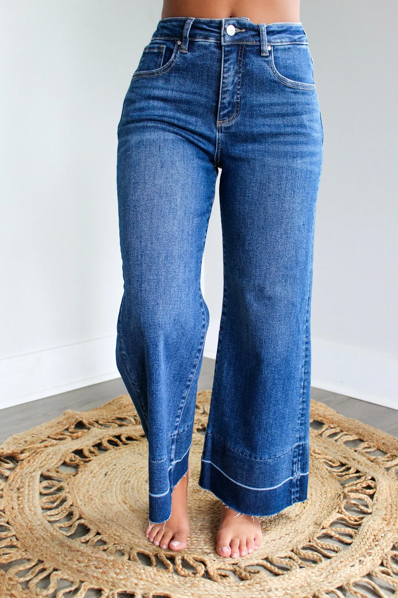 Lori Shadow Hem Wide Leg | Tummy Control • Medium Wash