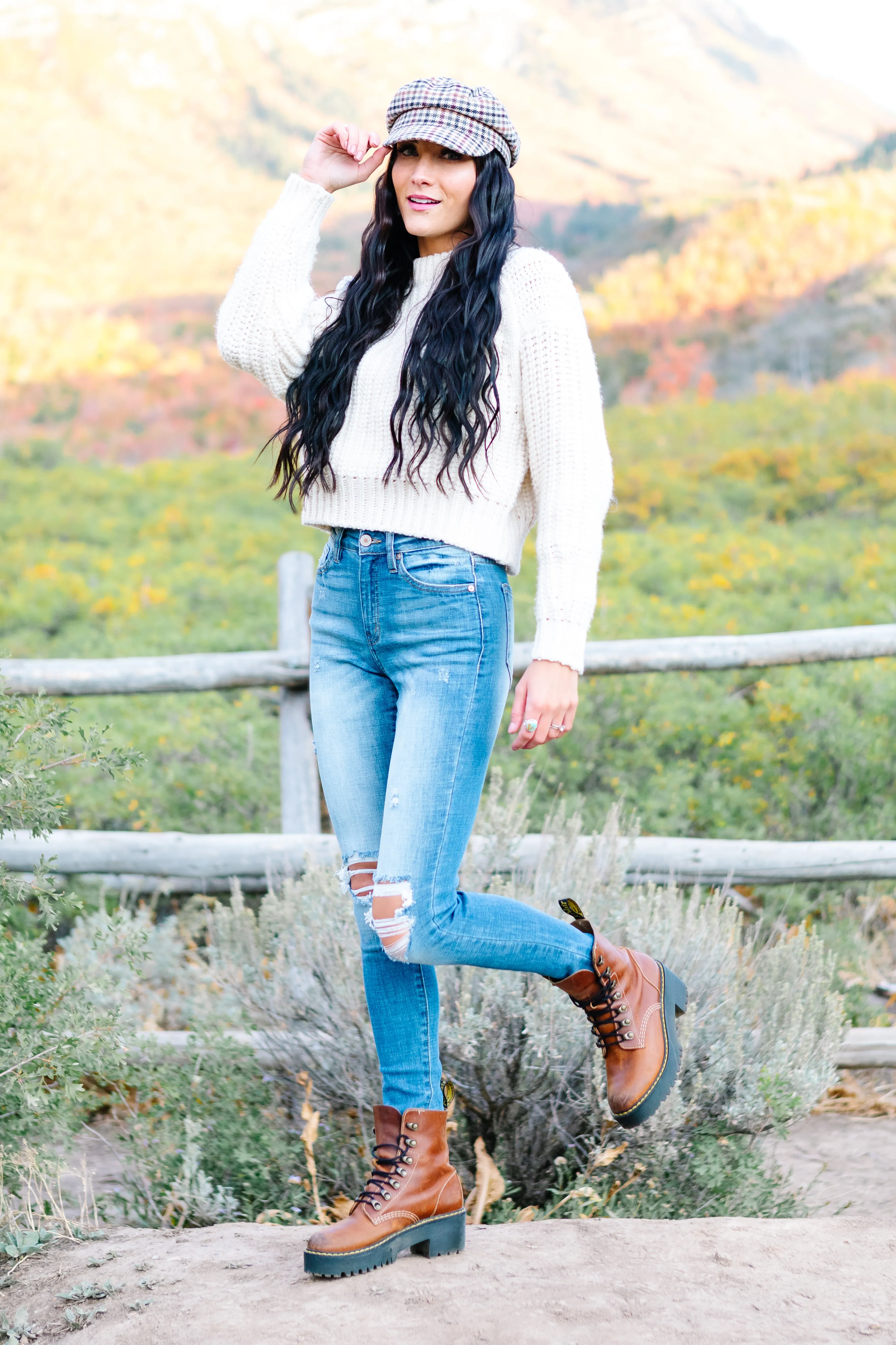 Loxi Kancan High Rise Distressed Skinny