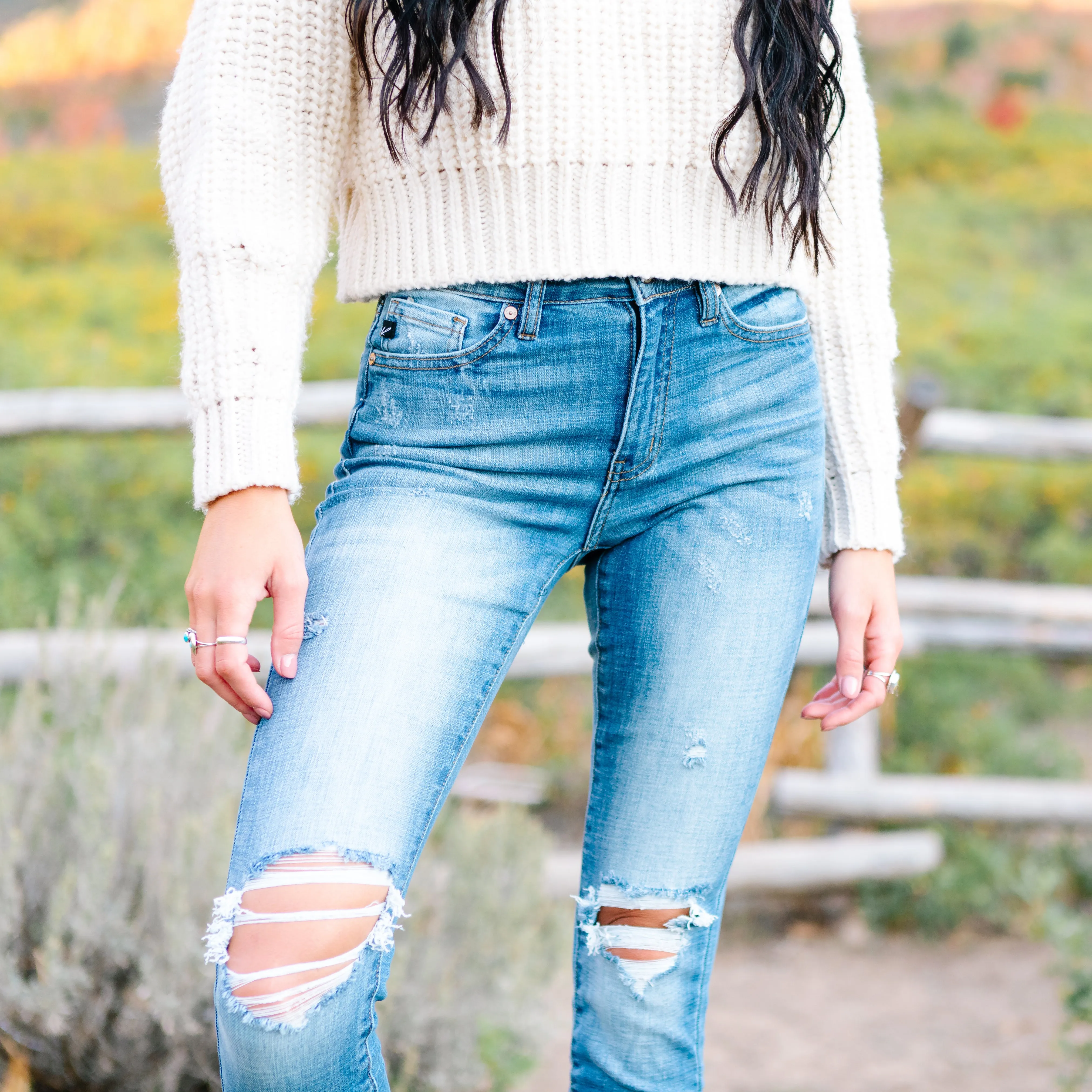 Loxi Kancan High Rise Distressed Skinny