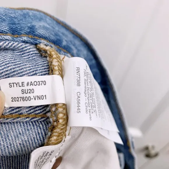 Madewell Rigid Denim Relaxed Mini Skirt in Northdale Wash
