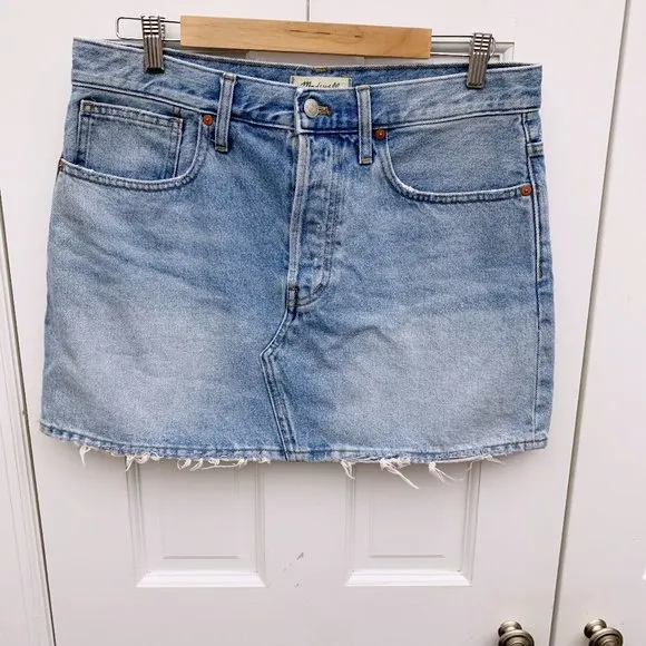 Madewell Rigid Denim Relaxed Mini Skirt in Northdale Wash