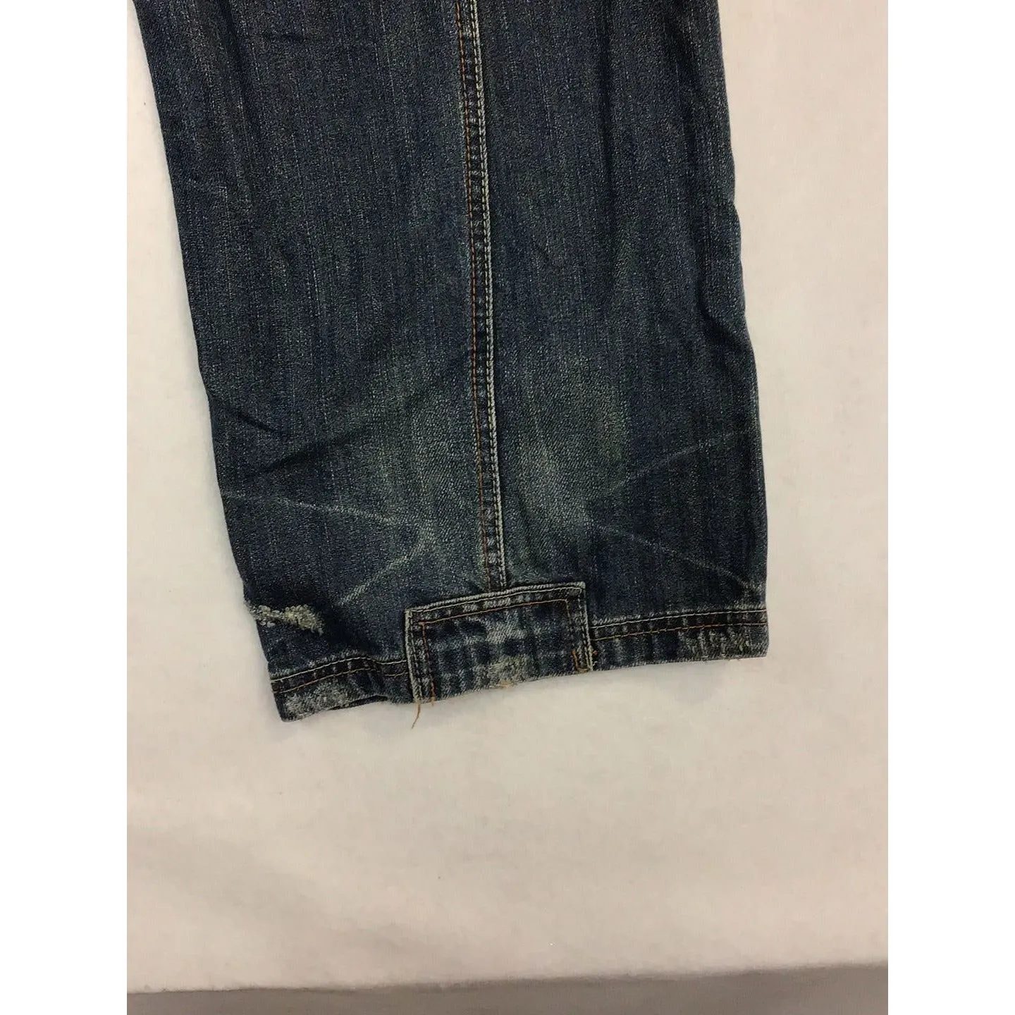 Men’s Eight 732 Distressed Jeans