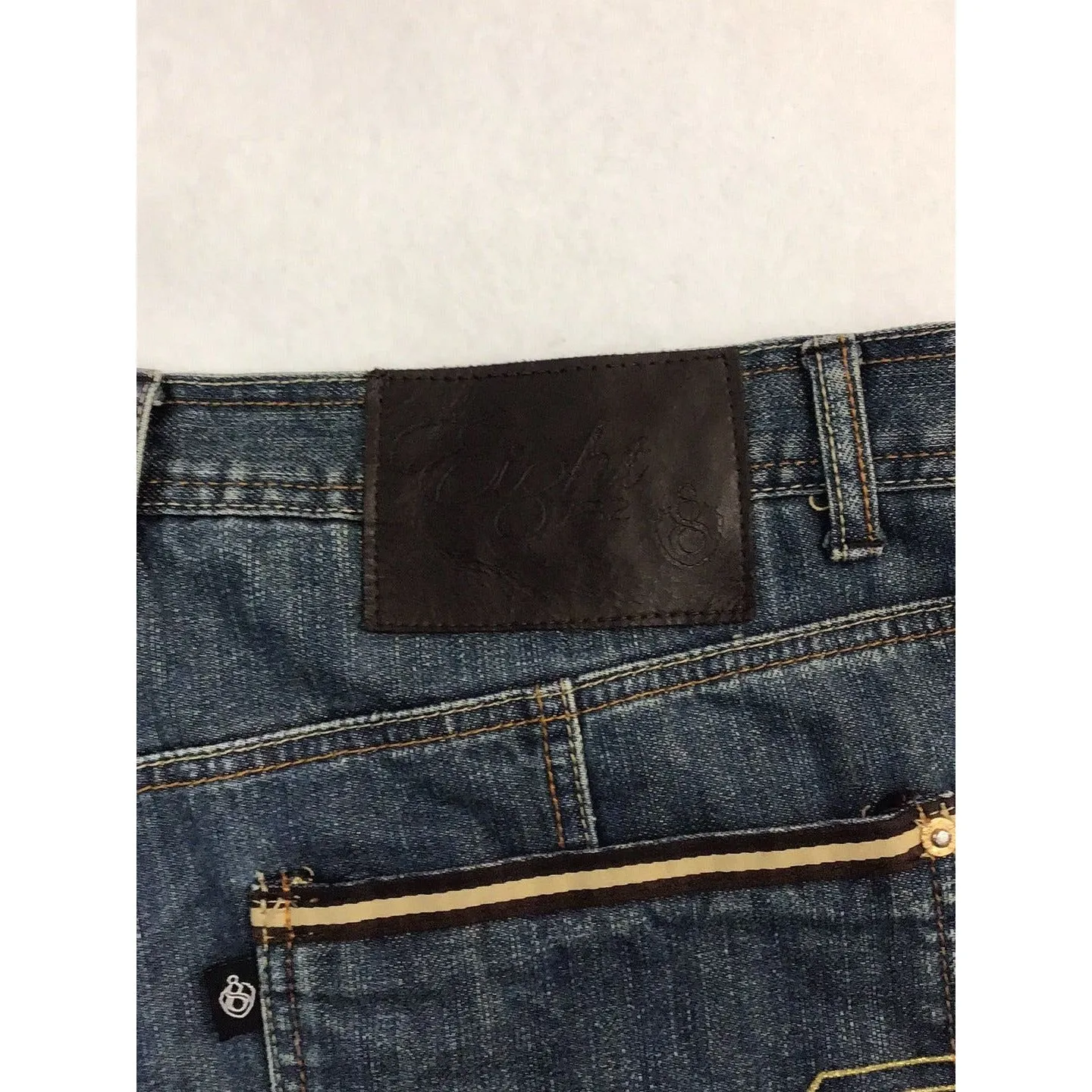 Men’s Eight 732 Distressed Jeans