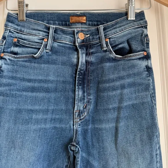MOTHER The Stunner Zip Ankle Step Fray Jeans Size 26
