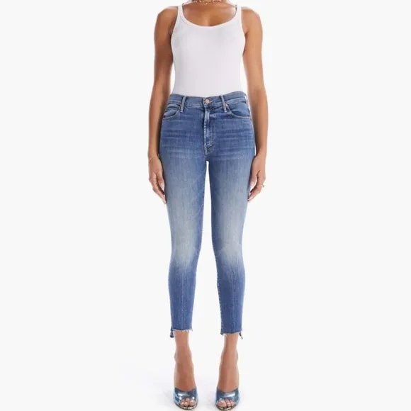 MOTHER The Stunner Zip Ankle Step Fray Jeans Size 26