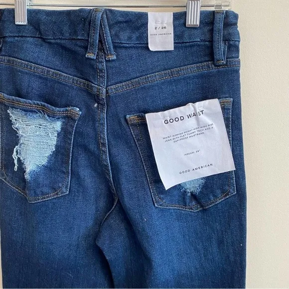 NWT Good American Good Waist with Chewed Back Pockets Jeans Size 26
