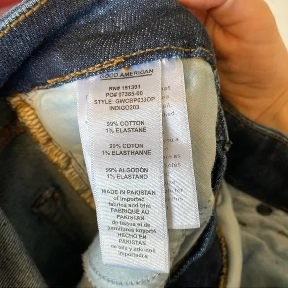 NWT Good American Good Waist with Chewed Back Pockets Jeans Size 26