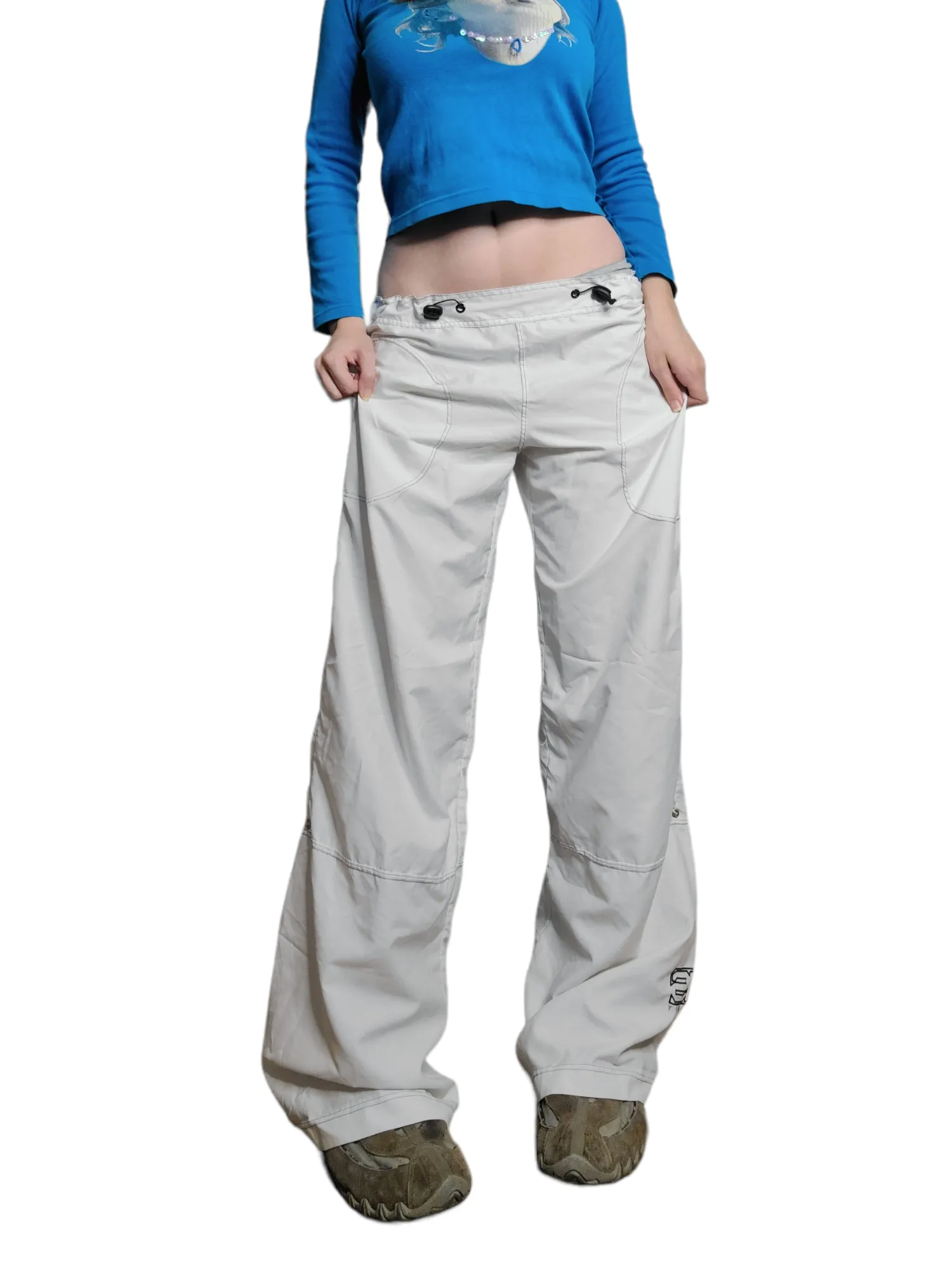 Parachute cargo blanc