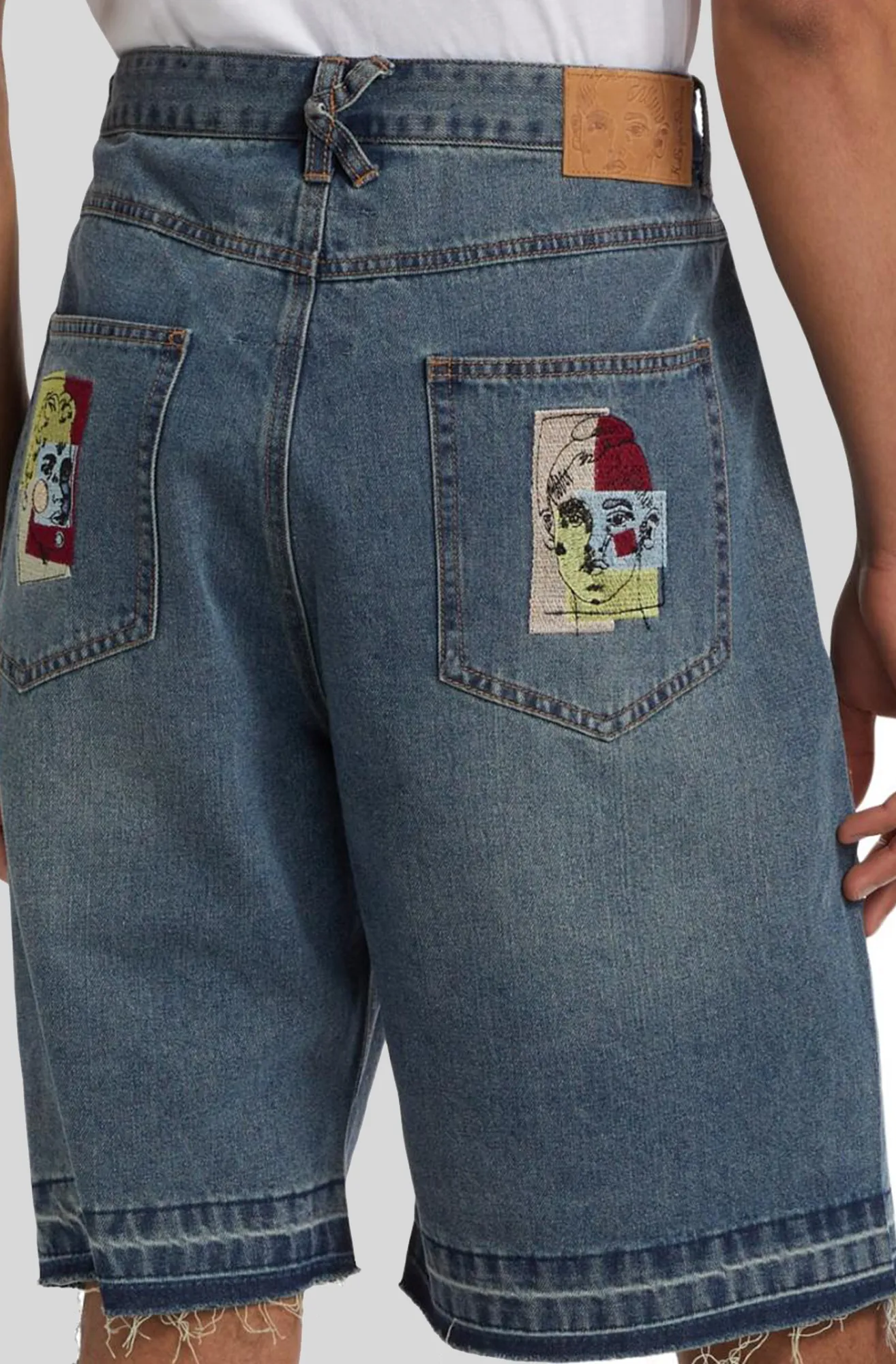 PATCHWORK FACE BAGGY DENIM SHORTS